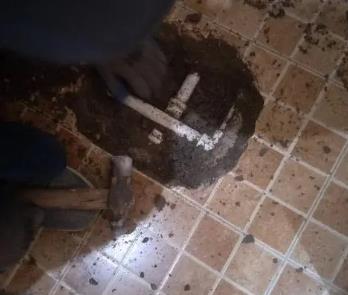 河源市卫生间漏水维修公司为您分享下卫生间渗水如何处理及注意事项